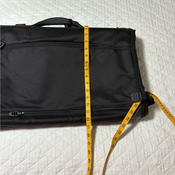 Tumi T-tech Tri-Fold Travel Garment Carryon Bag - Picture 13 of 14